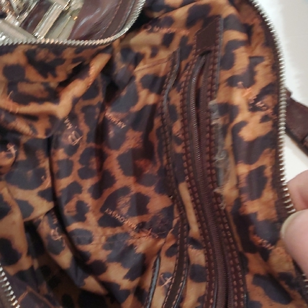 B. Makowsky Metallic and Brown Heavy Shoulder Bag 2 Outside Pockets 12 X16 - Picture 11 of 16